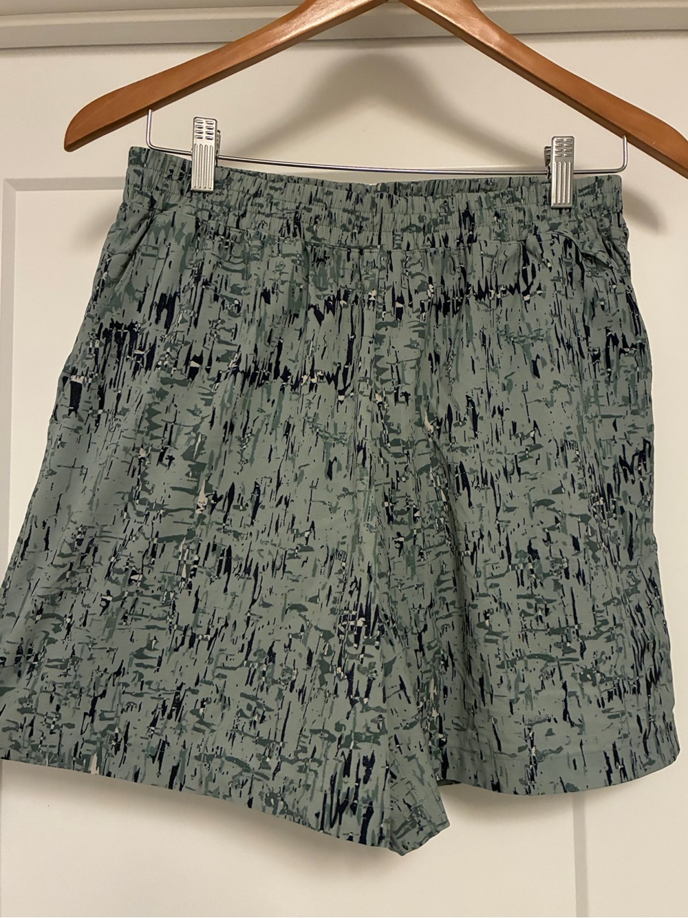 Outdoor Voices Sage Green and Navy Abstract Print Active Shorts